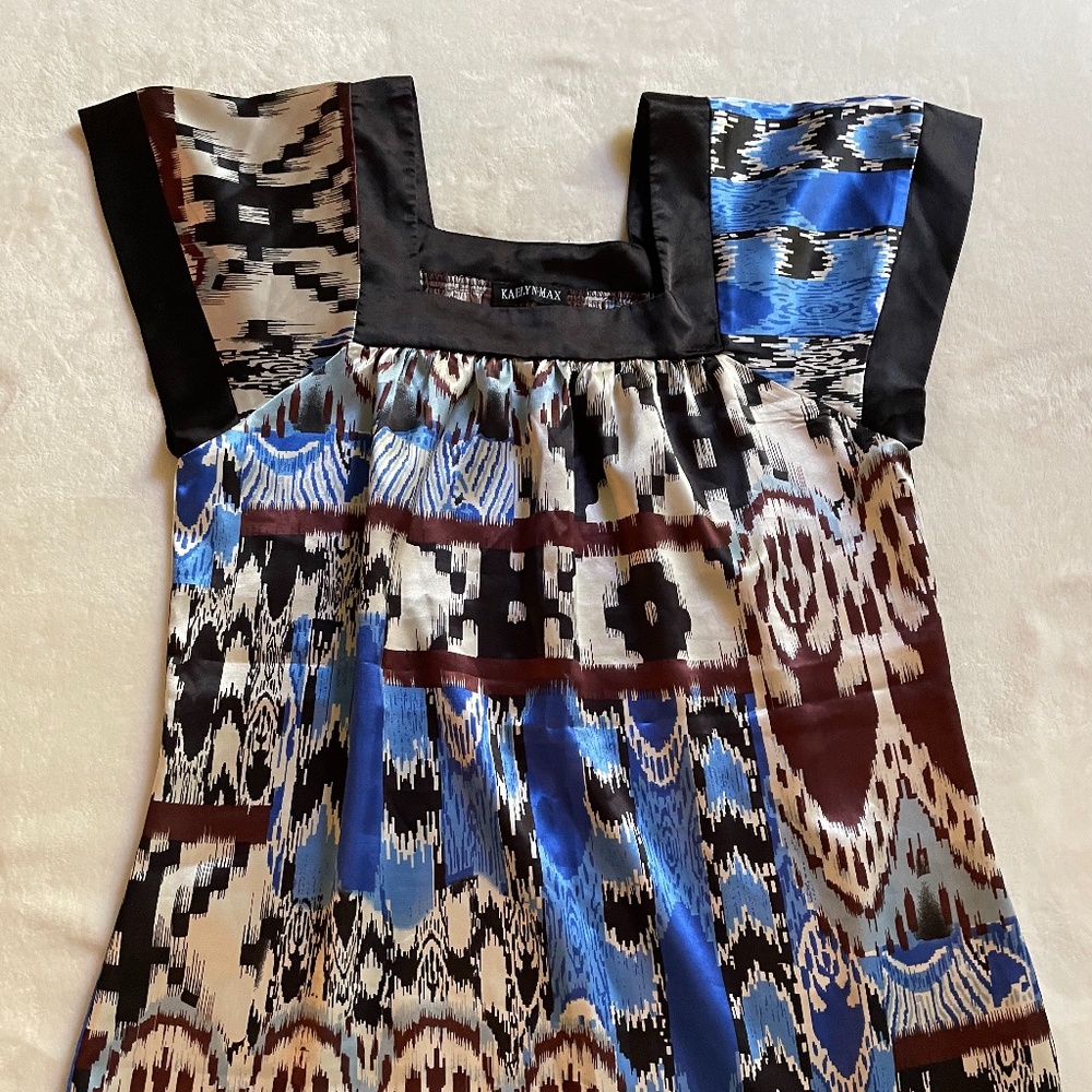 Kaelyn max tunic blouse size m
